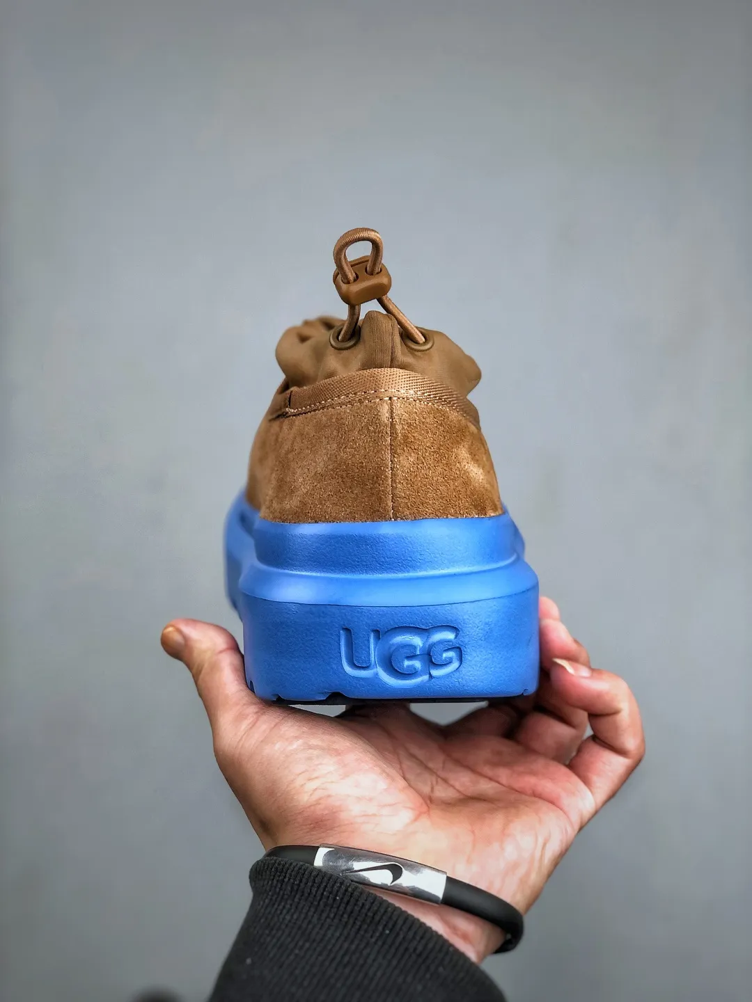 Local self-pickup 💰560 supports store delivery. Same style as Wang Yibo, the latest official revision and new style! The platform is exclusively for foreign trade UGG Tasman GTX winter neutral small potato snow shoes 1172790 Produced by the ten-year-old brand shoemaking factory production line. Pay attention to every detail. Longfeng A-grade genuine sheep fur is integrated. Created in full compliance with the ZP process. Size: 37-45
